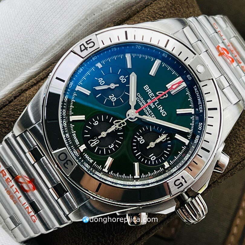 Đồng Hồ Breitling Chronomat B01 42 AB0134101L1A1 Green Super Fake